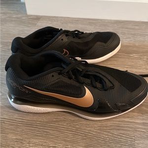 Nike court air zoom vapor tennis shoes